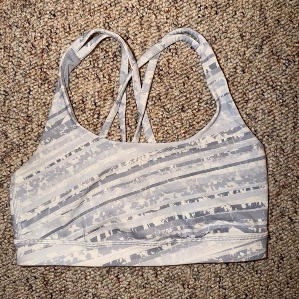 Lululemon Energy Bra - Size 6